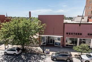 Plus de détails pour 516 Maine St, Quincy, IL - Local d’activités à vendre