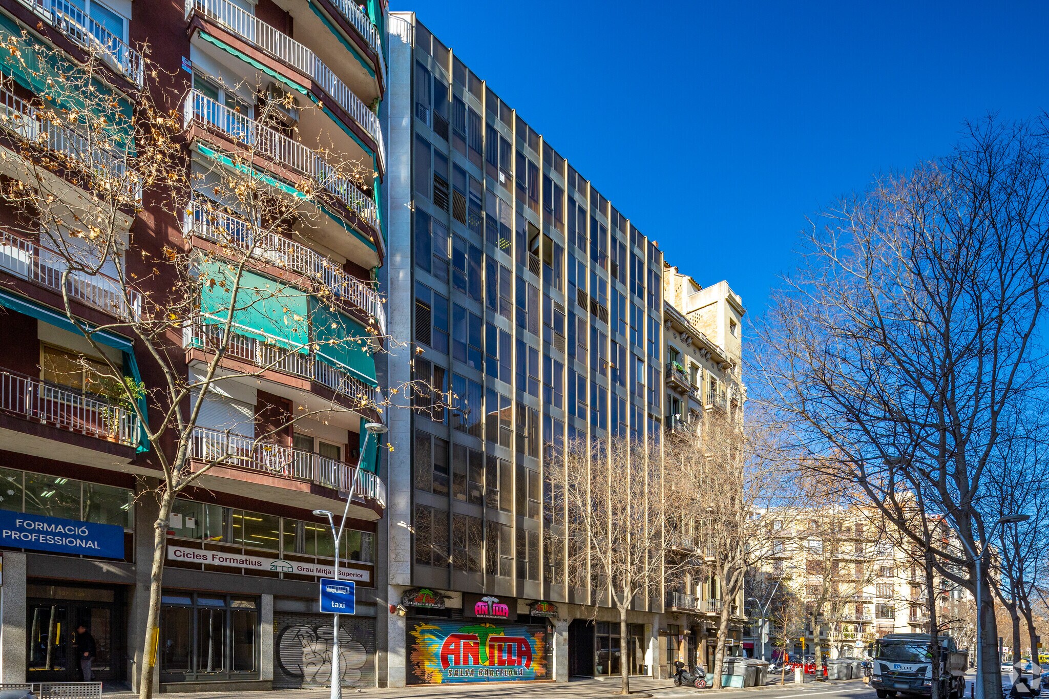 Carrer d'Aragó, 141, Barcelone, Barcelona à louer Photo principale– Image 1 sur 10