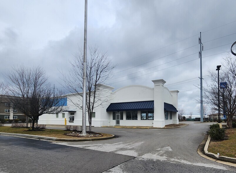 133 Three Springs Rd, Bowling Green, KY à vendre - Photo de l’immeuble – Image 1 sur 6