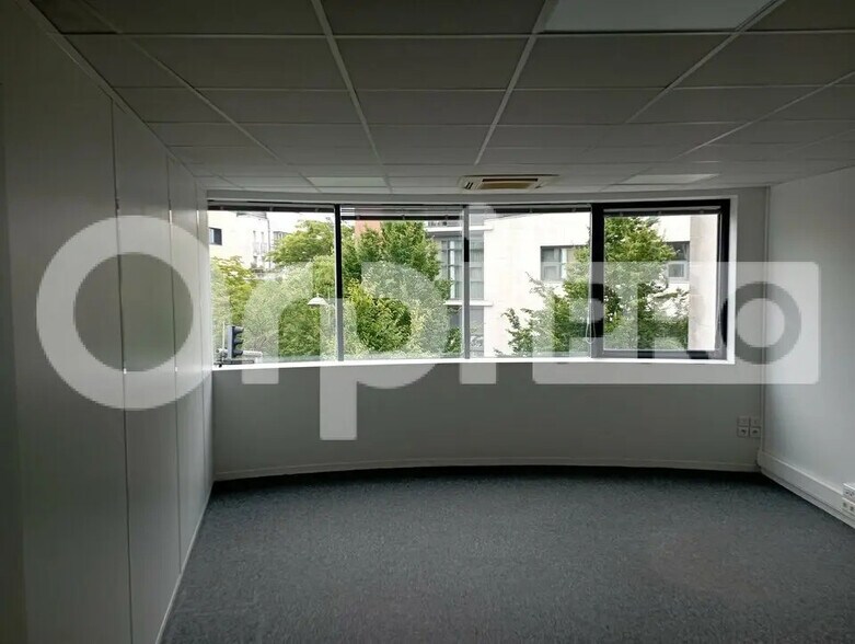 Bureau dans Reims à louer - Photo de l’immeuble – Image 3 sur 4