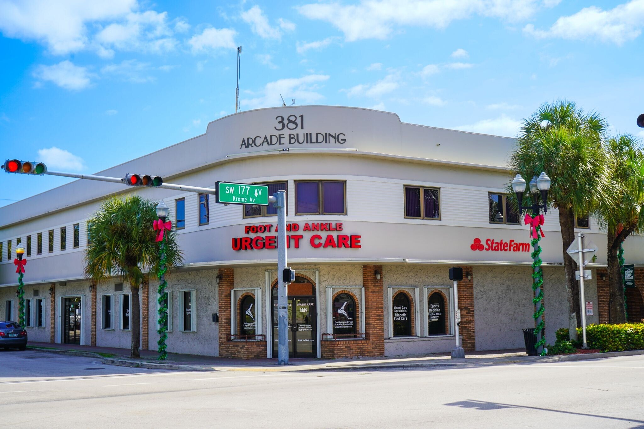 381 N Krome Ave, Homestead, FL à louer Photo de l’immeuble– Image 1 sur 5