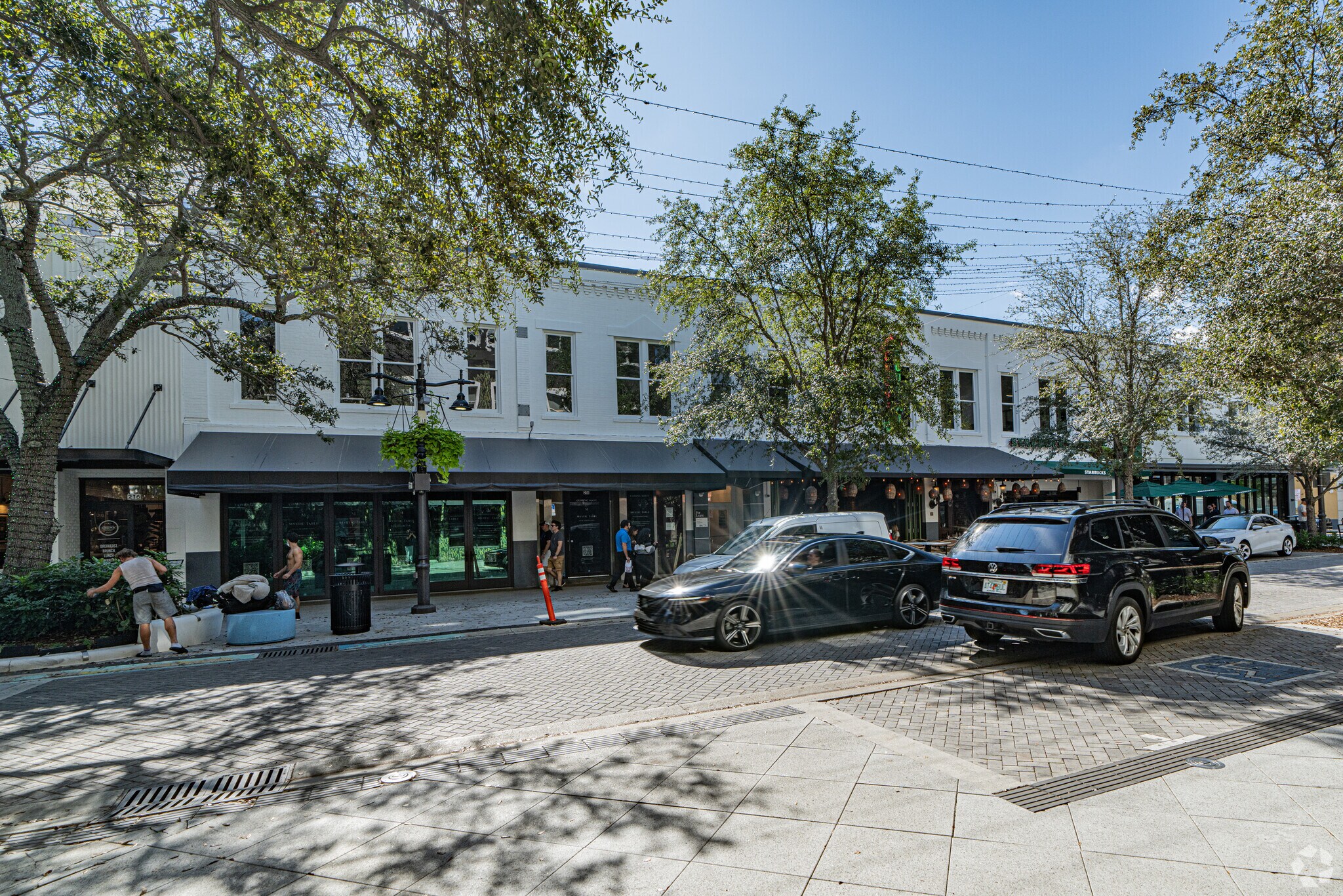 218-230 Clematis St, West Palm Beach, FL à louer Photo principale– Image 1 sur 28