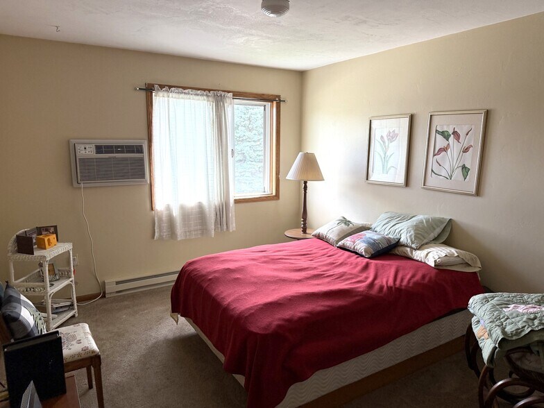 34 E Paine St, Kiel, WI à vendre - Photo de l’immeuble – Image 2 sur 25