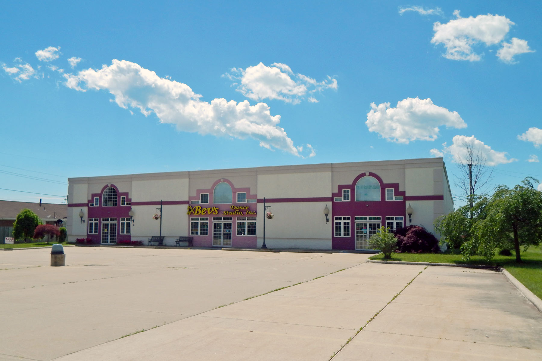35248 Cricklewood Blvd, New Baltimore, MI à louer Photo principale– Image 1 sur 14