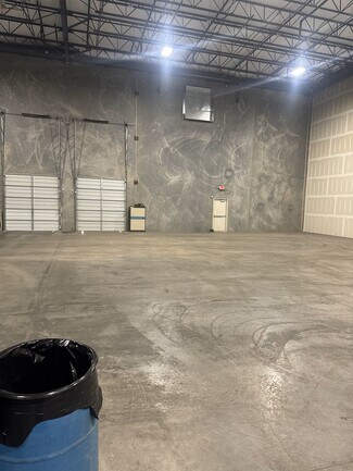 Plus de détails pour 11400 N I-35 Service Rd, Oklahoma City, OK - Industriel/Logistique à louer