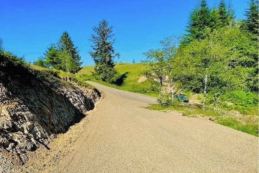 2840 NE Big Creek Rd, Newport, OR à vendre - Photo de l’immeuble – Image 3 sur 4