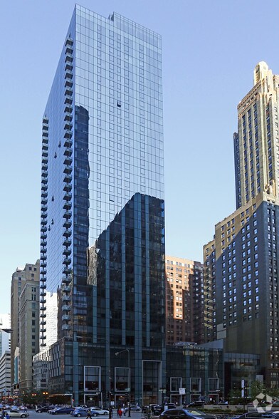 200 N Michigan Ave, Chicago, IL à louer - Photo de l’immeuble – Image 1 sur 33