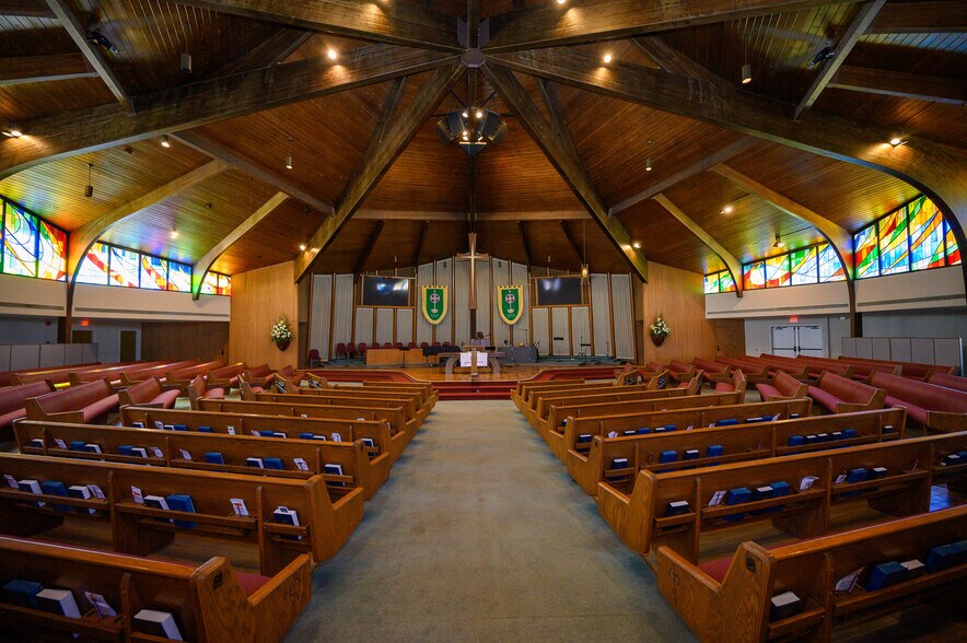 455 Church Way, El Cajon, CA à louer - Photo de l’immeuble – Image 2 sur 6