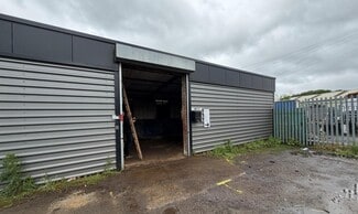 Plus de détails pour Scot Ln, Bolton - Industriel/Logistique à louer