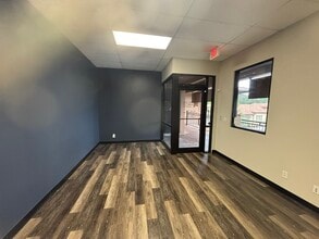 4300 N Quinlan Park Rd, Austin, TX à louer Photo intérieure– Image 2 sur 13