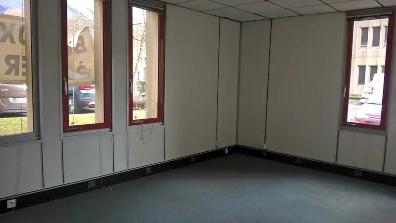 Bureau dans Meylan à louer - Photo intérieure – Image 2 sur 11