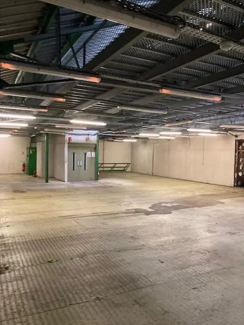 Plus de détails pour Local commercial à louer