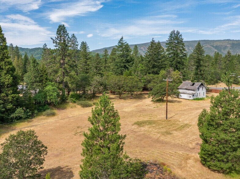 33105 Redwood Hwy, Cave Junction, OR à vendre - Aérien – Image 1 sur 18