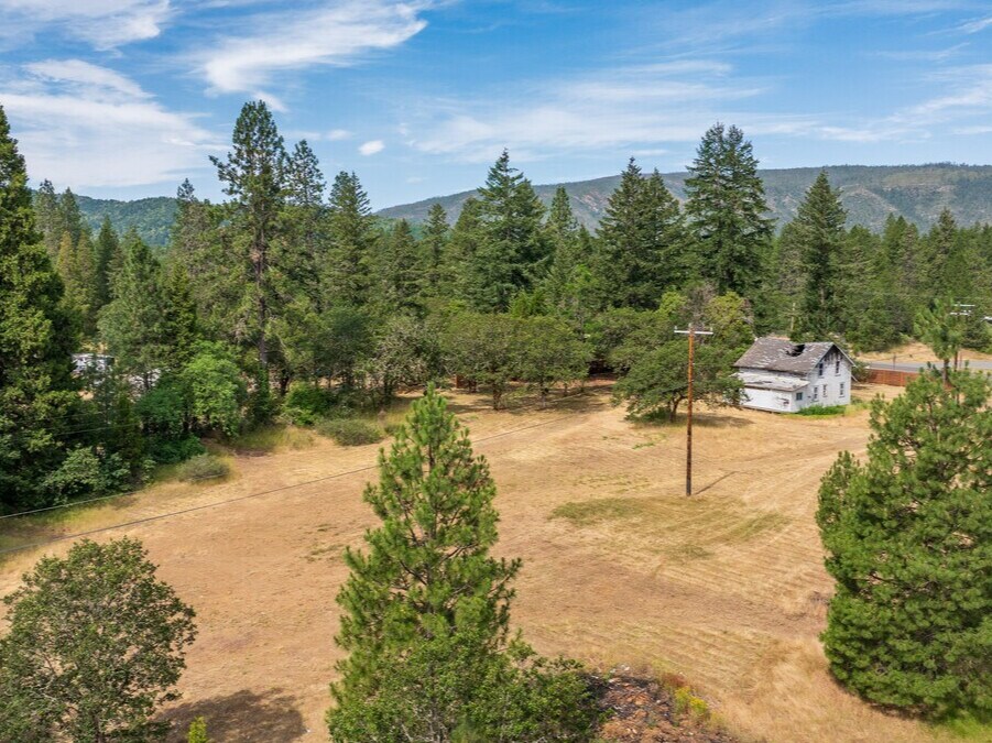 33105 Redwood Hwy, Cave Junction, OR à vendre Aérien– Image 1 sur 19