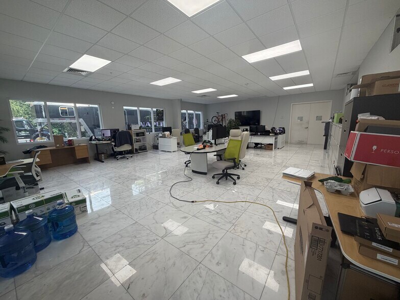 3600 Westview Dr, Naples, FL à louer - Photo de l’immeuble – Image 3 sur 9