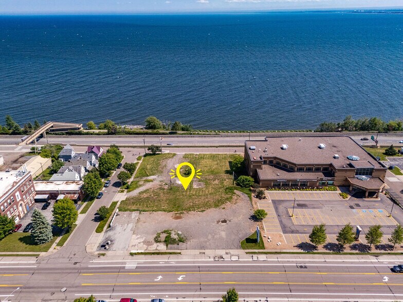 1530 London Rd, Duluth, MN à vendre - Photo de l’immeuble – Image 1 sur 11