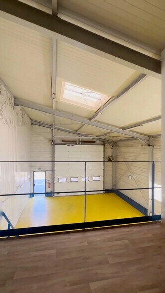 Local d'activités dans Troissereux à vendre - Photo intérieure – Image 1 sur 5