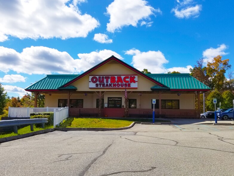 215 Larkin Dr, Monroe, NY à louer - Photo de l’immeuble – Image 3 sur 12