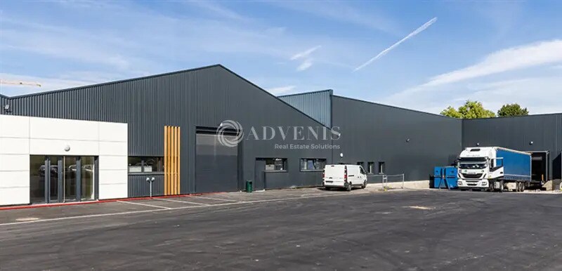 Industriel/Logistique dans Neuville-en-Ferrain à louer - Photo de l’immeuble – Image 2 sur 8