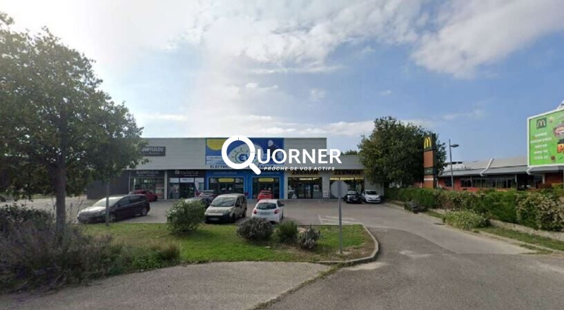 Local commercial dans Bagnols Sur Ceze à louer Photo de l’immeuble– Image 1 sur 6