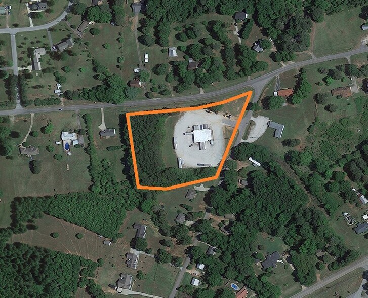 677 Hudson Rd, Lagrange, GA à vendre - Photo principale – Image 1 sur 13