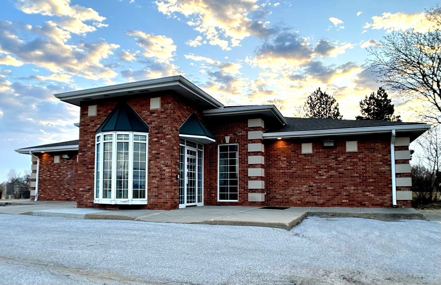 8021 S 84th St, La Vista, NE à vendre Photo de l’immeuble– Image 1 sur 8
