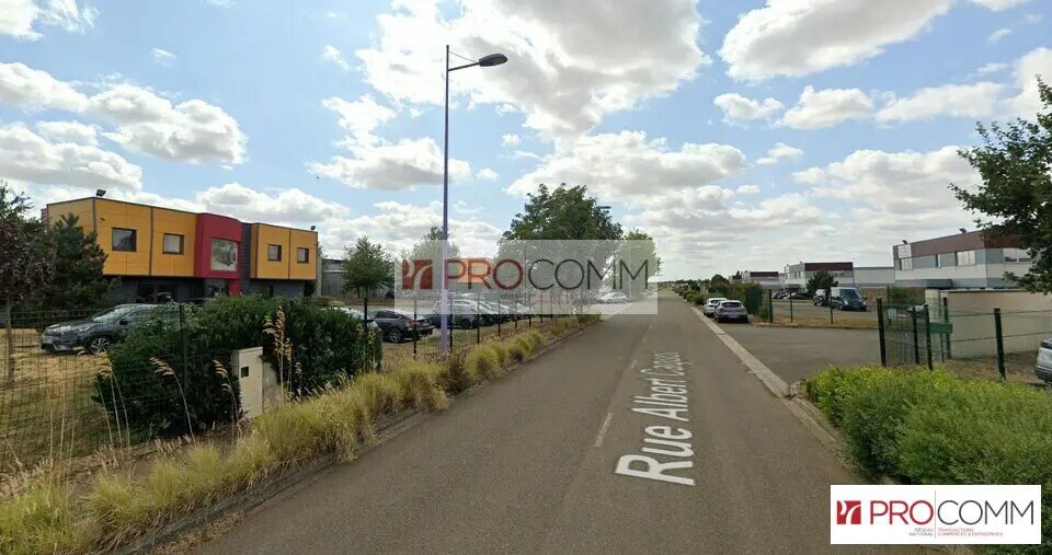 Local d’activités dans Vernouillet à louer - Photo de l’immeuble – Image 1 sur 1