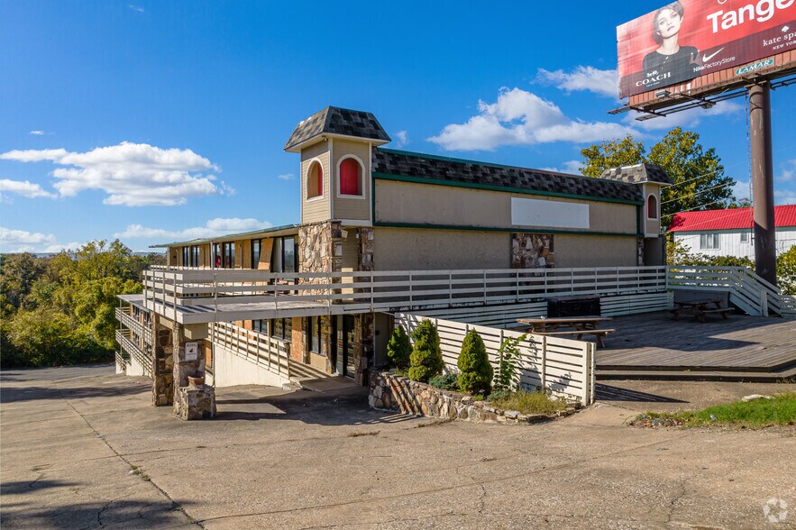 1900 W 76 Country Blvd, Branson, MO à vendre - Photo de l’immeuble – Image 2 sur 58