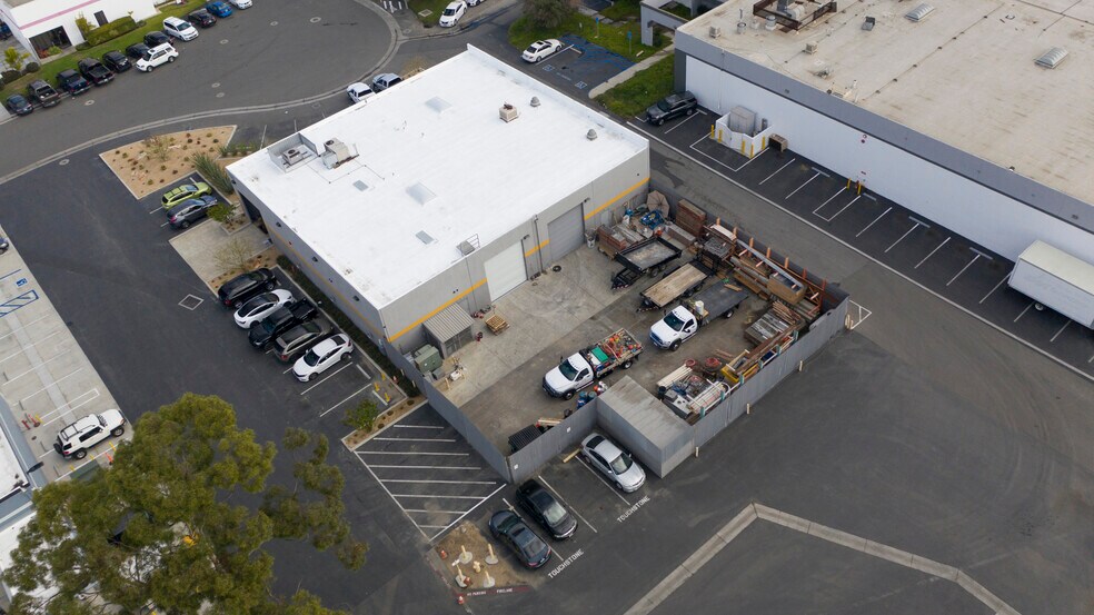 3122 W Adams St, Santa Ana, CA à louer - Photo de l’immeuble – Image 3 sur 5