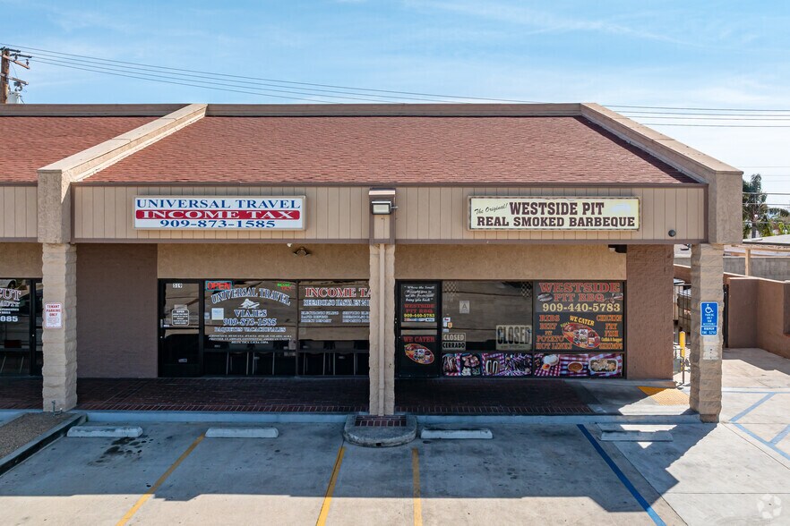 519 W Foothill Blvd, Rialto, CA à louer - Photo de l’immeuble – Image 3 sur 4