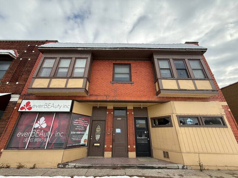 15705-15709 Lorain Ave, Cleveland, OH à vendre - Photo de l’immeuble – Image 2 sur 28