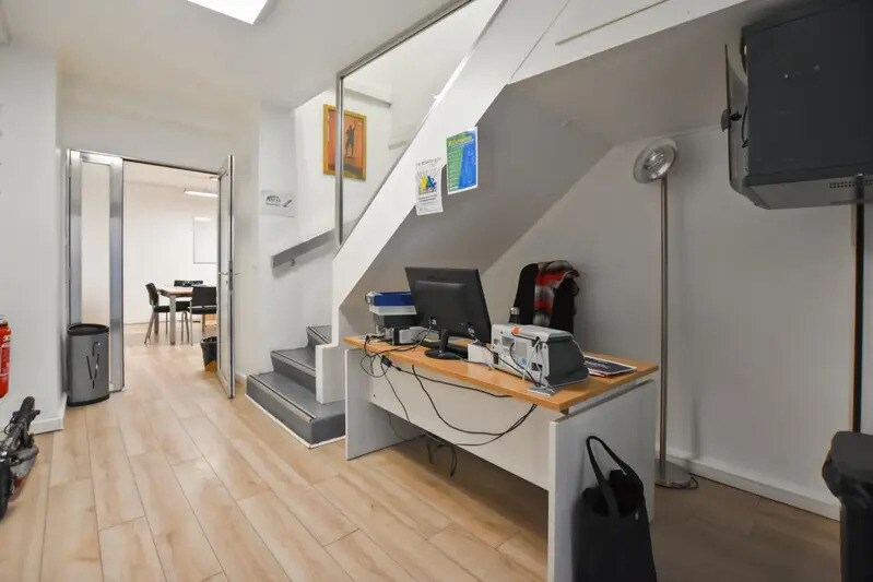 Bureau dans Paris à louer - Photo de l’immeuble – Image 1 sur 6