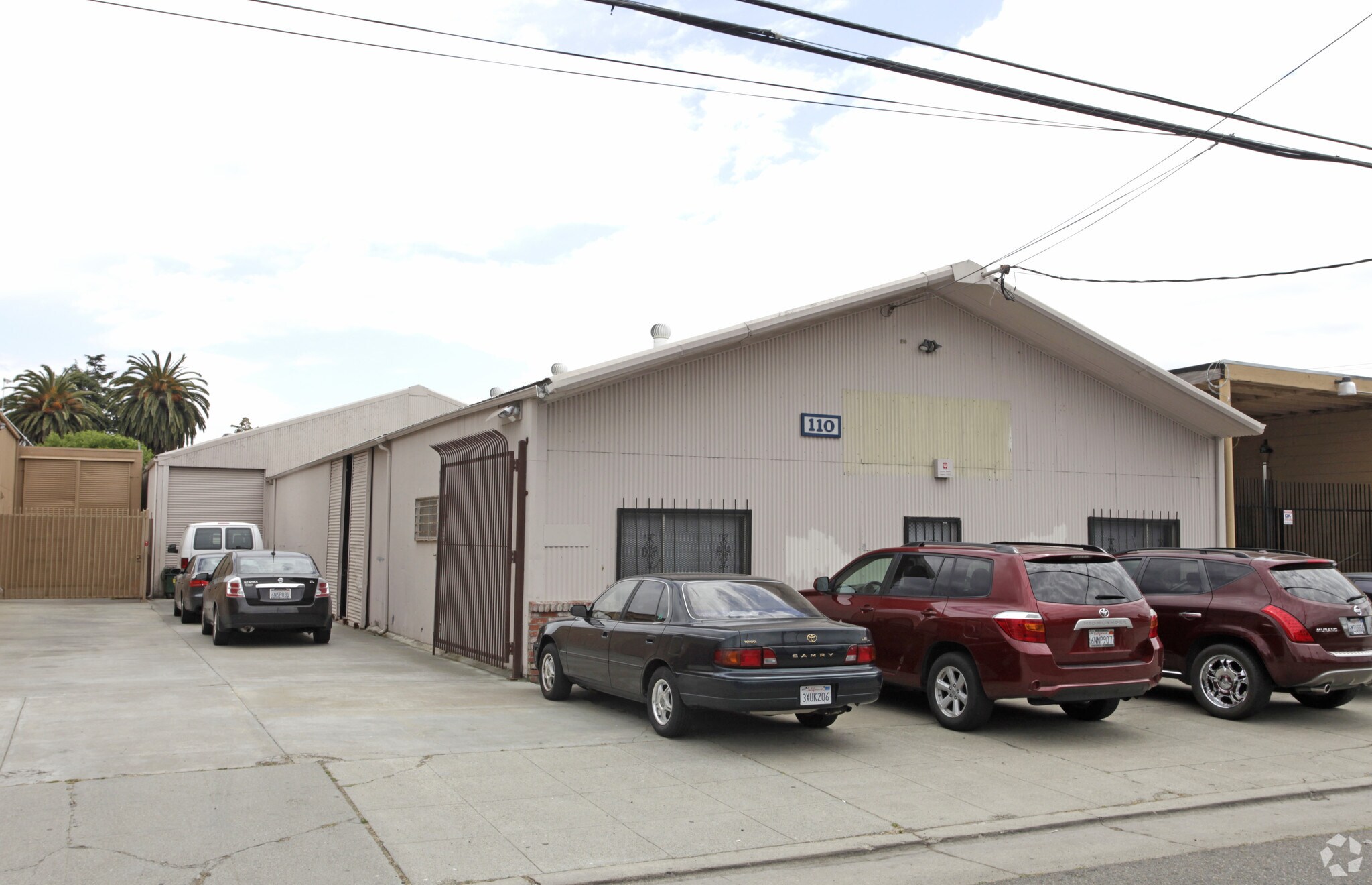 110 Hegenberger Loop, Oakland, CA à vendre Photo principale– Image 1 sur 8