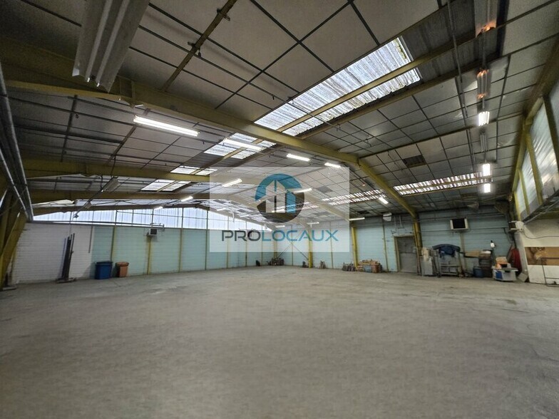 Industriel/Logistique dans Moliens à vendre - Photo intérieure – Image 3 sur 5