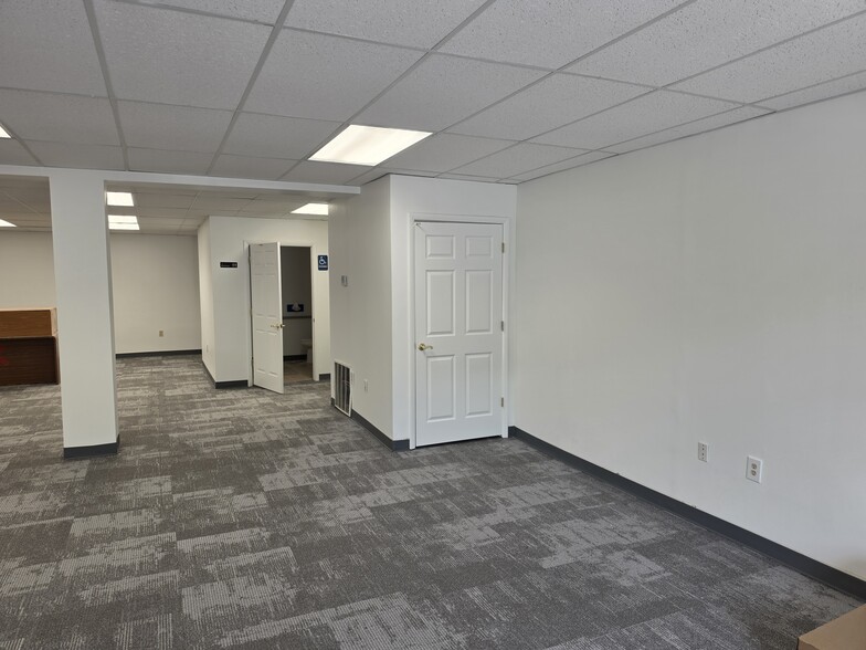 455 E Grand River Ave, Brighton, MI à louer - Photo intérieure – Image 2 sur 5