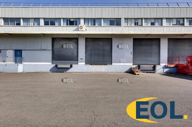 Plus de détails pour Industriel/Logistique à louer