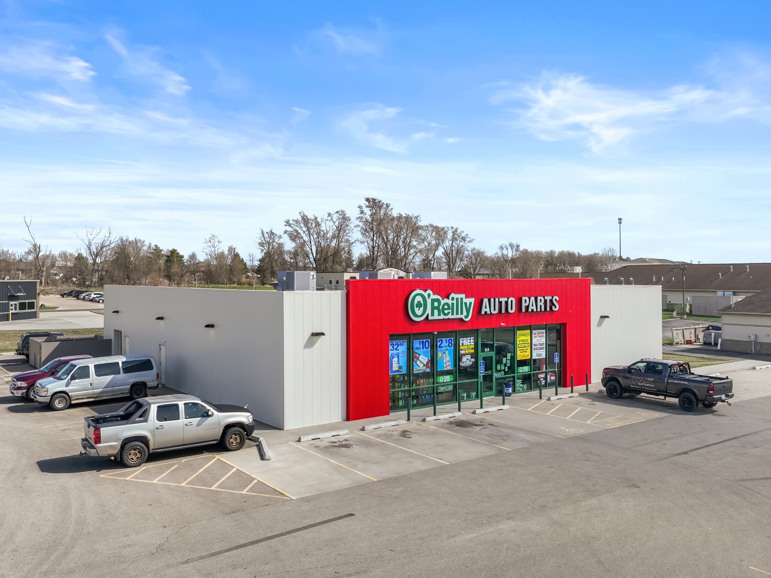 819 Frontage Rd, Byron, MN à vendre Photo principale– Image 1 sur 8