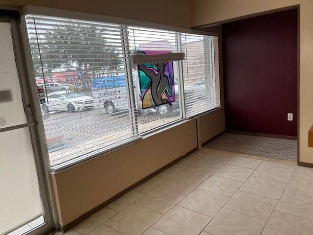 2751 Tamiami Trl, Port Charlotte, FL à louer - Photo intérieure – Image 3 sur 10