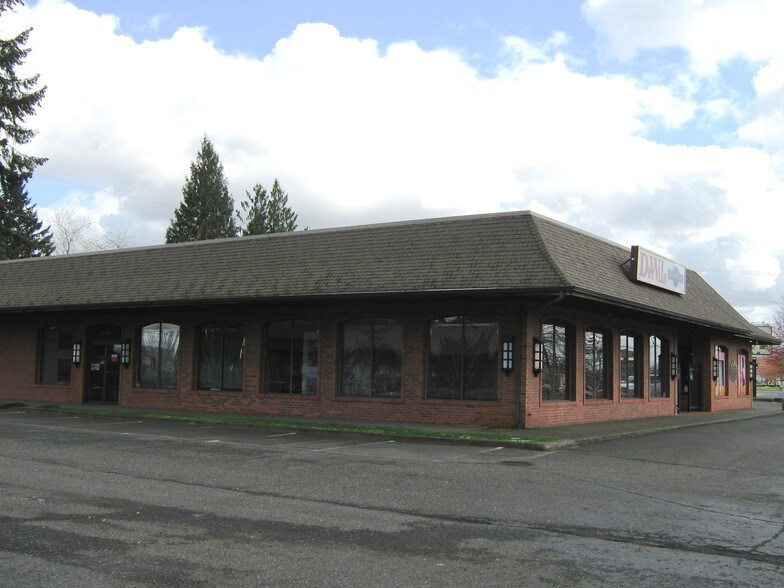 11012 NE Fourth Plain Blvd, Vancouver, WA à vendre - Photo de l’immeuble – Image 3 sur 5