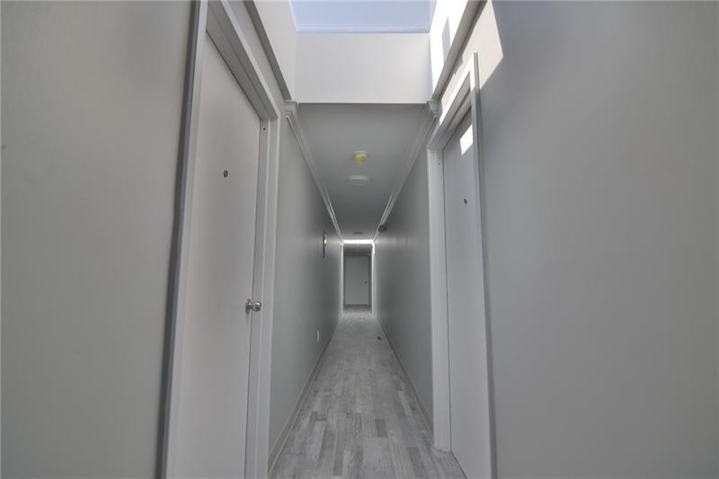 1100 Lincoln Hwy, North Versailles, PA à vendre - Photo de l’immeuble – Image 2 sur 25