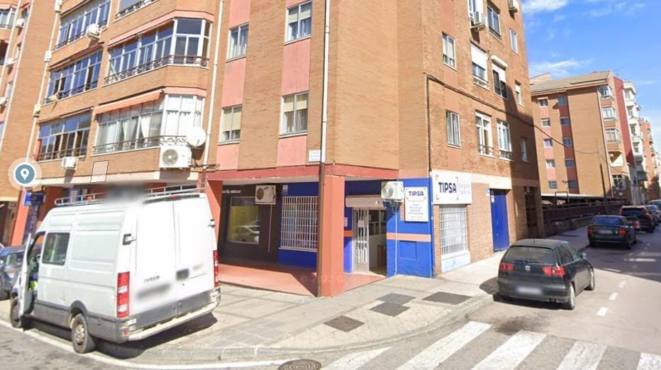 Local commercial dans Cáceres, Cáceres à louer Photo de l’immeuble– Image 1 sur 2