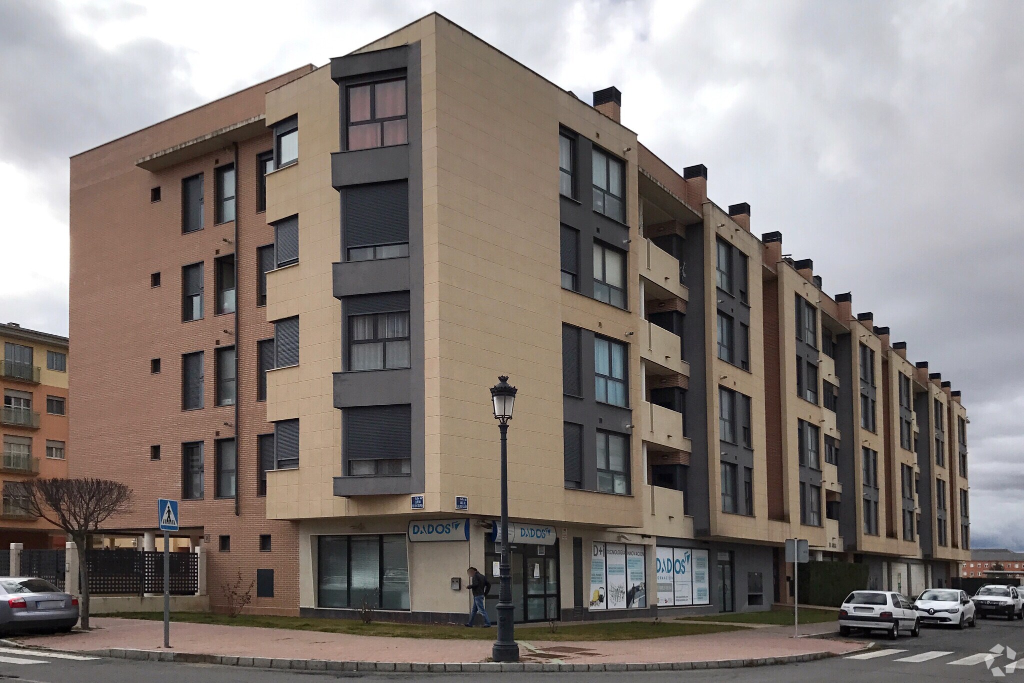Immeuble residentiel dans Ávila, Ávila à vendre Photo principale– Image 1 sur 3