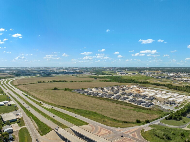256.24 Acres on IH 35 & Hwy6, Waco, TX à louer - Aérien – Image 3 sur 4