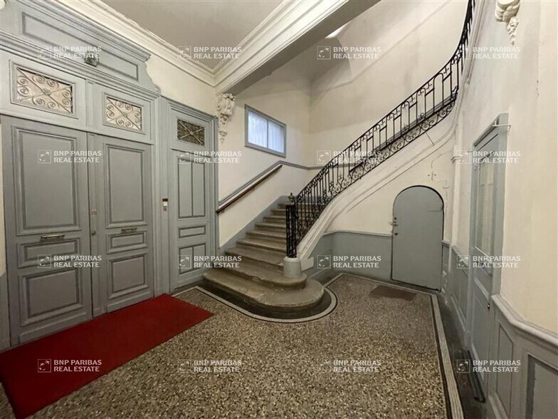 Bureau dans Montpellier à louer - Hall d’entrée – Image 3 sur 17