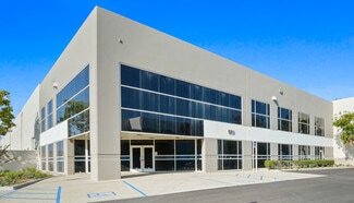 Plus de détails pour 691-701 Burning Tree Rd, Fullerton, CA - Industriel/Logistique à louer