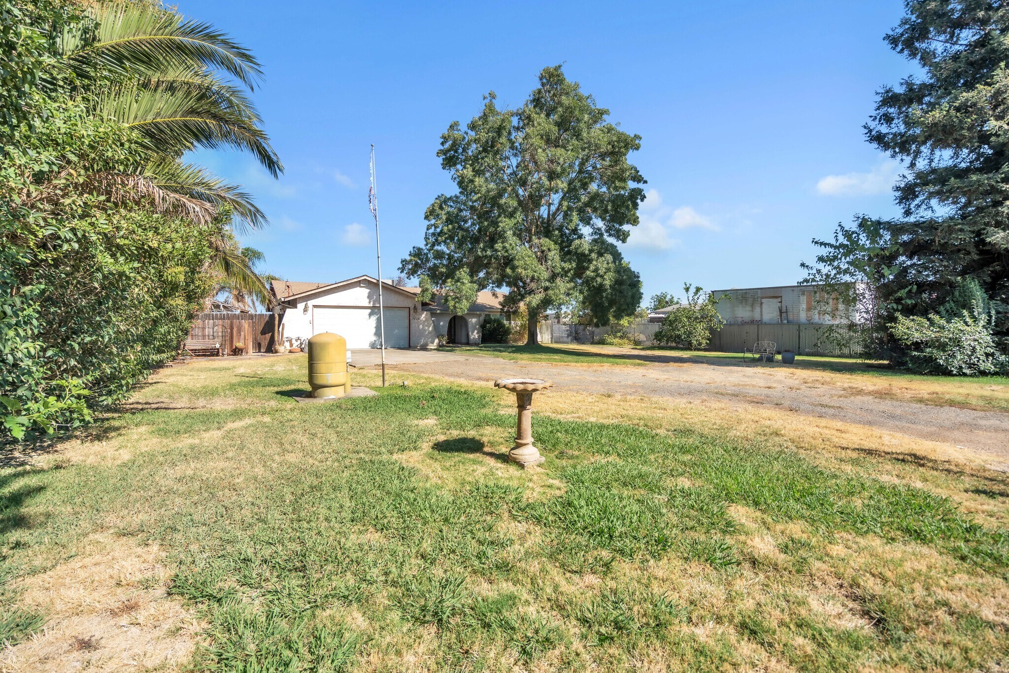 7028 26th St, Rio Linda, CA à vendre Photo principale– Image 1 sur 42