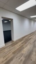 3212-3214 W Burbank Blvd, Burbank, CA à louer - Vidéo sur l’annonce professionnelle 