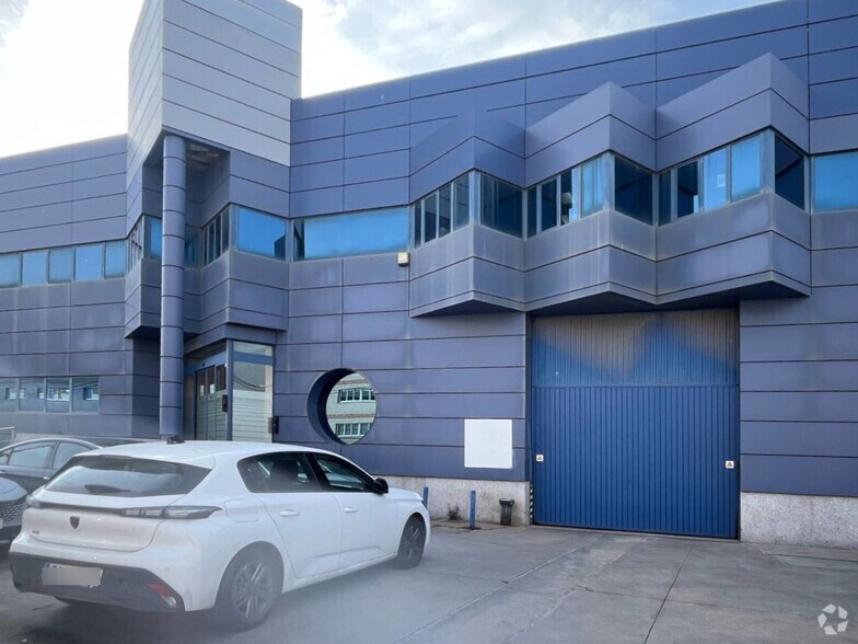 Industriel/Logistique dans Getafe, Madrid à louer - Photo de l’immeuble – Image 2 sur 21