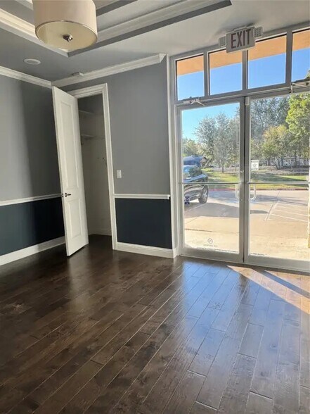 3721 S Stonebridge Dr, McKinney, TX à louer - Photo de l’immeuble – Image 2 sur 7