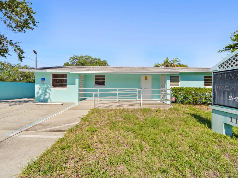 1109 Seminole Dr, Rockledge, FL à louer - Photo de l’immeuble – Image 2 sur 5